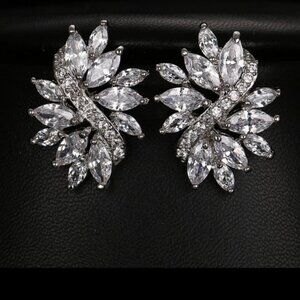 18K White Gold Swarovski Elements crystal Marquise Women's earrings